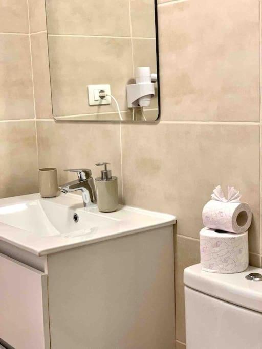Lovely Apartment Near The Beach With Pool & Wifi กาเลตาเดฟุสเต ภายนอก รูปภาพ